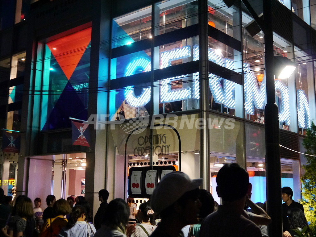 今年で5回目、「FASHION’S NIGHT OUT」華やかに開催