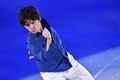 平昌冬季五輪、フィギュアスケートのエキシビションに臨む宇野昌磨（2018年2月25日撮影）。(c)AFP/Mladen ANTONOV