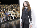都内で開催された「シャネル（CHANEL）」09/10年秋冬コレクションのショー（2009年6月16日撮影）。（c）AFP/Yoshikazu TSUNO