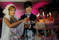 台湾・台北（Taipei）で行われた女性の同性婚集団ウェディング・パーティーで、ケーキ入刀を行うカップル（2011年8月21日撮影）。(c)AFP/Sam YEH

&lt;a href=&quot;http://www.afpbb.com/article/life-culture/life/2821554/7661189&quot;&gt;&lt;b&gt;本文を読む&lt;/b&gt;&lt;/a&gt;