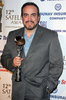 2007年12月16日、ロサンゼルスで開催された「第12回サテライト賞（12th Satellite Awards）」授賞式に登場したドラマ『デクスター ～警察官は殺人鬼（%%Dexter%%）』の出演俳優デヴィッド・ザヤス（%%David Zayas%%）。(c)AFP/VALERIE MACON