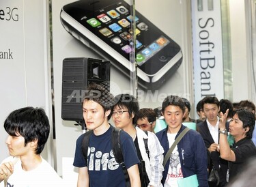 iPhoneは日本の携帯業界を変革する、ソフトバンクモバイル副社長 写真1