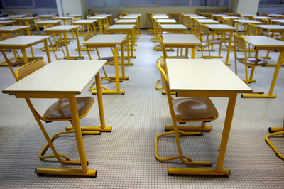 仏高校で500人をDNA鑑定、レイプ犯特定へ