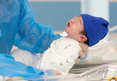 韓国の出生数、3年ぶりに25万人超えへ…若年層の価値観変化で「人口崖」に遅れも