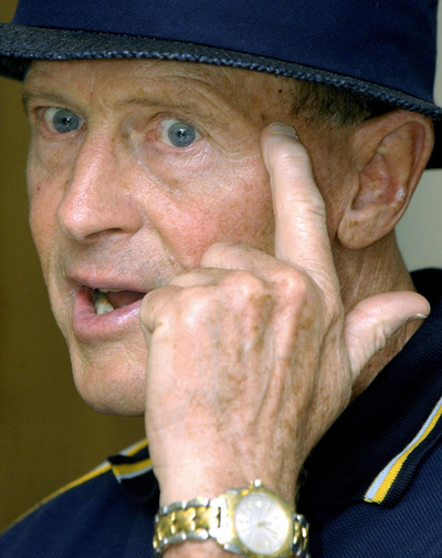 クリケット元英国代表、ワールドカップ会場で「サンドイッチ」めぐり攻防