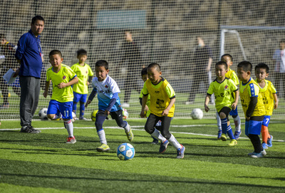 10万人近い中学生が高校体育入試でサッカーを選択 中国・広州市