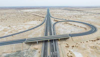 中国新疆南北を結ぶ烏尉高速道路が開通 移動時間が大幅短縮