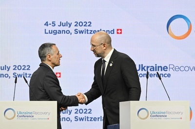 ウクライナに復興の主導権、40か国参加の支援会合閉幕 スイス