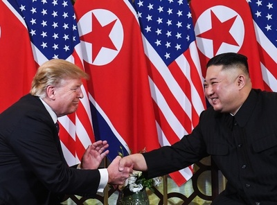 訪韓のトランプ大統領、南北隔てる非武装地帯へ 金委員長との面会なるか