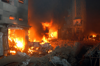 パキスタン北西部で爆弾が爆発、死傷者多数