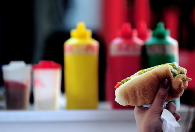 ジャンクフードは老化早める可能性 染色体のテロメアに差