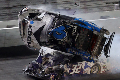 壮絶クラッシュのドライバーが退院、デイトナ500