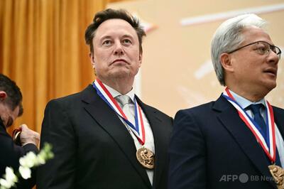 フランス、マスク氏が欧州指導者に「オンライン嫌がらせ」と非難 移民めぐる「侵略」投稿も