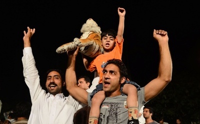 パキスタン国民議会選挙、最大野党率いるシャリフ元首相が勝利宣言