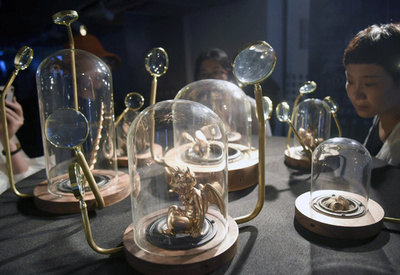 書道から現代アートまで 中国美術学院の卒業作品展