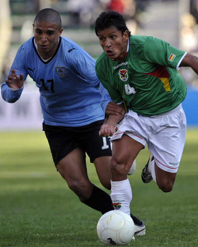 ボリビア対ウルグアイは引き分け、W杯予選