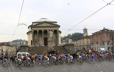 アマドールが第14ステージ制す、ヘシェダルが総合首位に ジロ・デ・イタリア