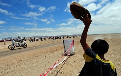 第11ステージが中止に、ダカールラリー