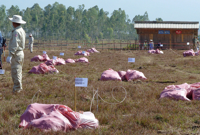クラスター爆弾禁止条約、初の締約国会議開幕 ラオス