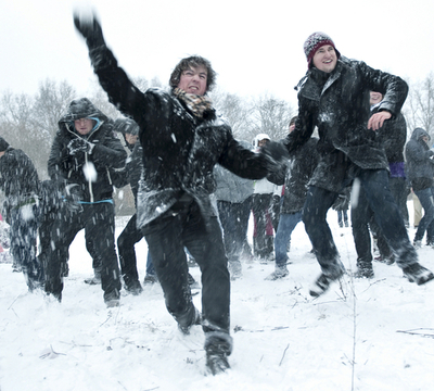 雪合戦が大乱闘に、3人負傷 ドイツ