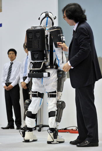 原発作業用ロボットスーツ、筑波大「HAL」改良版