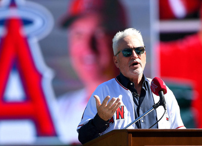 エンゼルス、マッドン監督を解任 12連敗の急失速