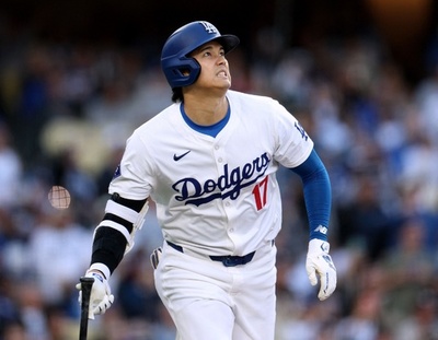 大谷が8号ソロ含む3安打 ドジャース大勝に貢献