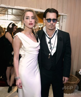 ジョニー デップさん 婚約者のアンバー ハードさんと結婚 写真2枚 ファッション ニュースならmode Press Powered By Afpbb News