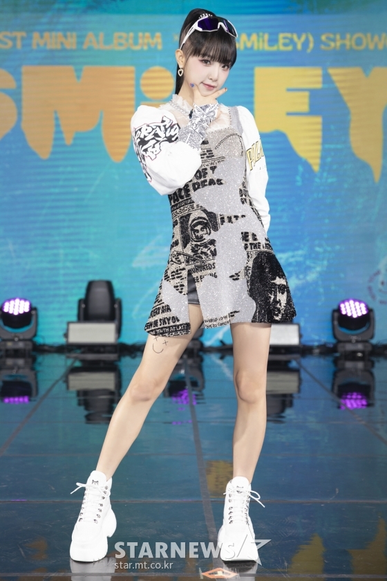 (c)STARNEWS