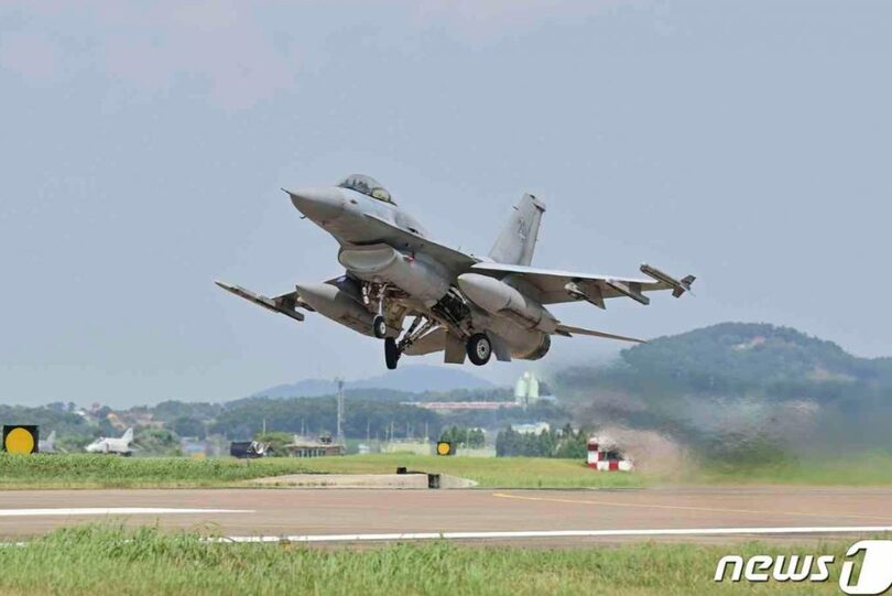 KF-16戦闘機(空軍提供)(c)news1
