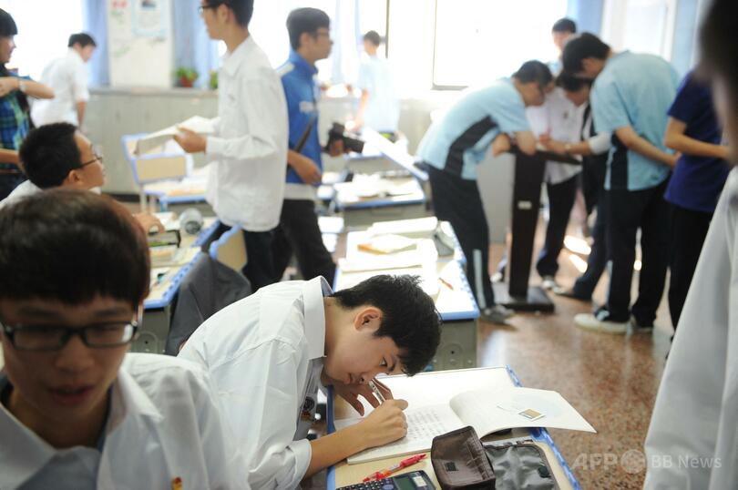 軽い電気刺激で算数能力が最大29%向上 英研究チーム
