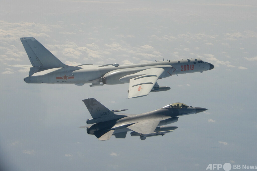 中国軍機の台湾防空圏進入、月に延べ100機以上 3か月連続 写真3枚 国際ニュース：AFPBB News
