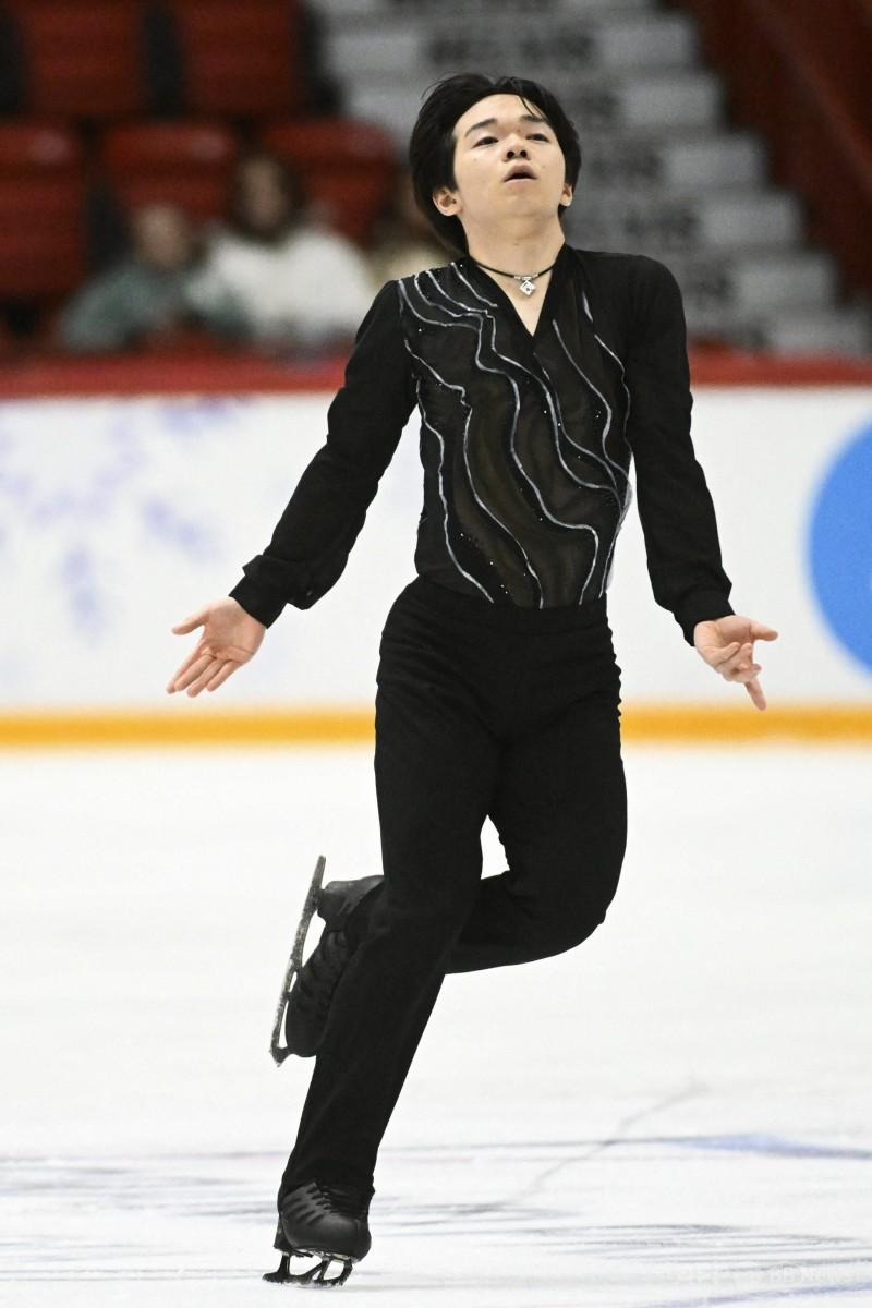 鍵山、吉田がSP首位発進 フィンランディア杯 写真10枚 国際