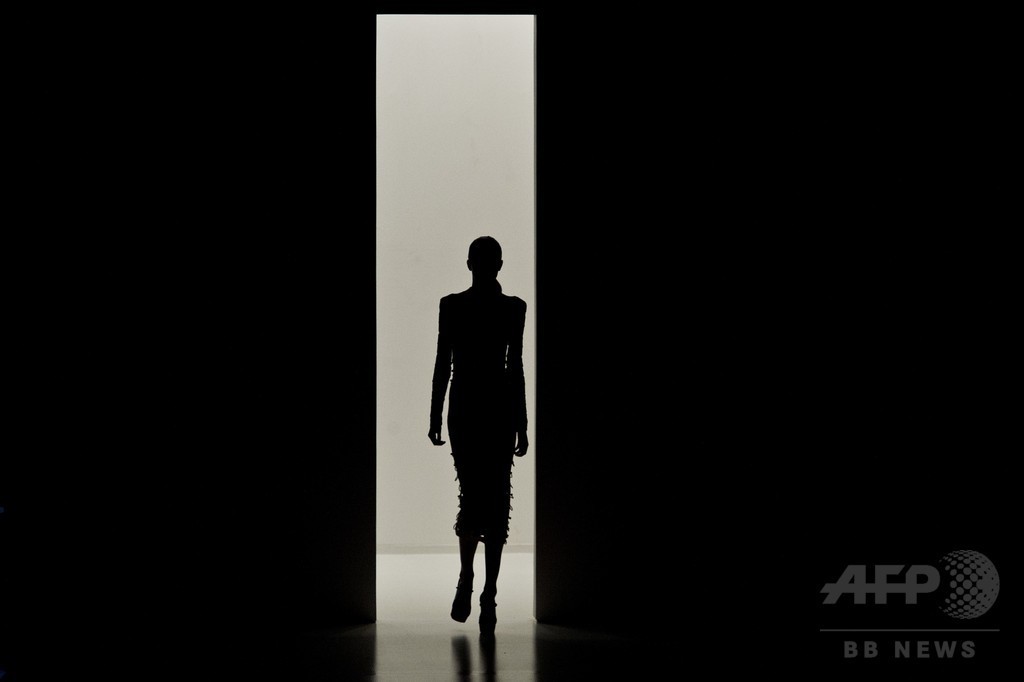 ドナテラ・ヴェルサーチもコレクション発表、「サンパウロ・ファッション・ウィーク」開催