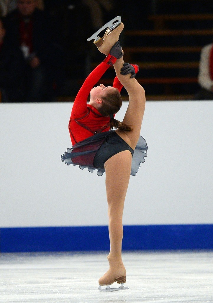 15歳のリプニツカヤが女子シングル優勝 フィギュア欧州選手権 写真10枚 マリ クレール スタイル Marie Claire Style