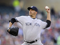 13MLB、ミネソタ・ツインズ（Minnesota Twins）対ニューヨーク・ヤンキース（New York Yankees）。先発登板するニューヨーク・ヤンキースのアンディ・ペティット（Andy Pettitte、2013年7月1日撮影）。(c)AFP/Getty Images/Hannah Foslien