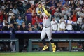 23MLB、コロラド・ロッキーズ対アトランタ・ブレーブス。5回に2点本塁打を放ったアトランタ・ブレーブスのロナルド・アクーニャJr.（2023年8月28日撮影）。(c)Tyler Schank/Clarkson Creative/Getty Images/AFP