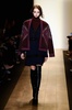 米ニューヨーク市内で発表された「BCBG マックス・アズリア」15/16年秋冬コレクション（2015年2月12日撮影）。(c)AFP/Getty Images/Frazer Harrison