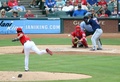 14MLB、テキサス・レンジャーズ（Texas Rangers）対ミネソタ・ツインズ（Minnesota Twins）。先発登板するダルビッシュ有（Yu Darvish、左、2014年6月28日撮影）。(c)AFP/Getty Images/Rick Yeatts
