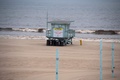 米カリフォルニア州の閉鎖された浜辺（2020年4月28日撮影、資料写真）。(c)VALERIE MACON / AFP