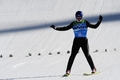 2010年%%バンクーバー冬季五輪%%、ノルディックスキー・ジャンプ団体決勝。ポーランドは996.7点で6位だった。写真は飛躍を終えたポーランドのアダム・マリシュ（%%Adam Malysz%%）。（2010年2月22日撮影）(c)AFP/DON EMMERT