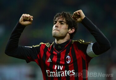 W杯出場をあきらめないカカ、退団については明言避ける 写真1枚 国際