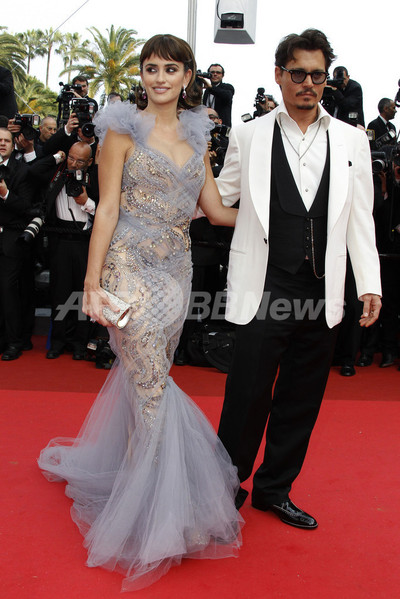 ジョニー デップとペネロペ クルスの豪華コンビがカンヌに 写真枚 ファッション ニュースならmode Press Powered By Afpbb News
