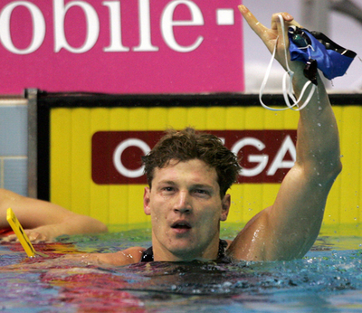 オレグ・リソゴール 男子50メートル平泳ぎで優勝