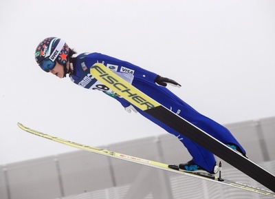 伊藤が優勝で最終戦締めくくる、高梨は2位 ジャンプW杯女子