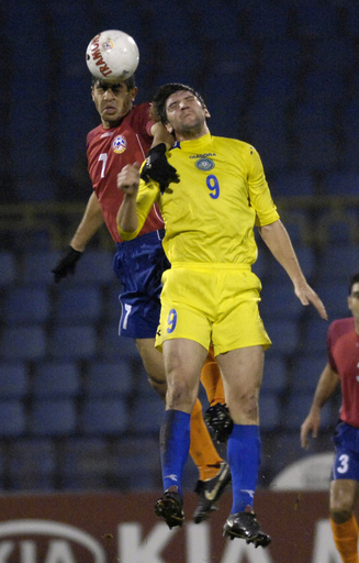 ＜サッカー 欧州選手権2008・予選＞カザフスタン アルメニアを降す