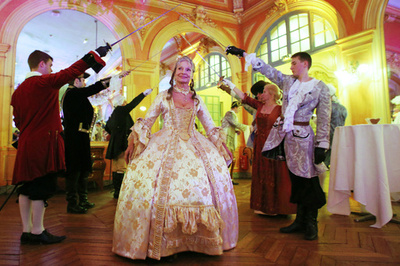 17世紀の舞踏会を丸ごと再現、仏ベルサイユ