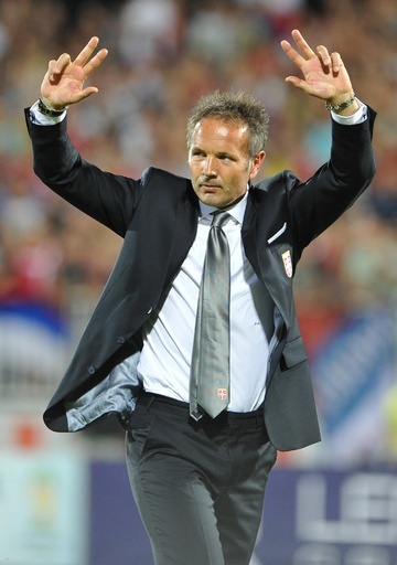 ミランがミハイロビッチ氏の新監督就任を発表、インザーギ監督は解任に