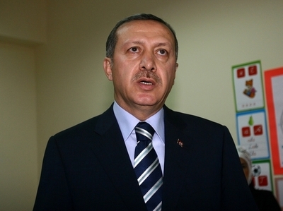 クルド人武装組織と軍の戦闘でトルコ政府と軍が緊急会合へ