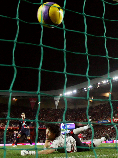 ＜サッカー UEFA杯＞ベンフィカ パリ・サンジェルマンに惜敗し第1戦を落とす - フランス